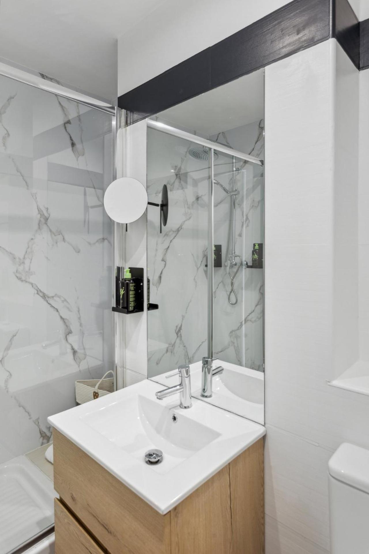 Limehome Madrid Calle De La Paloma Екстер'єр фото