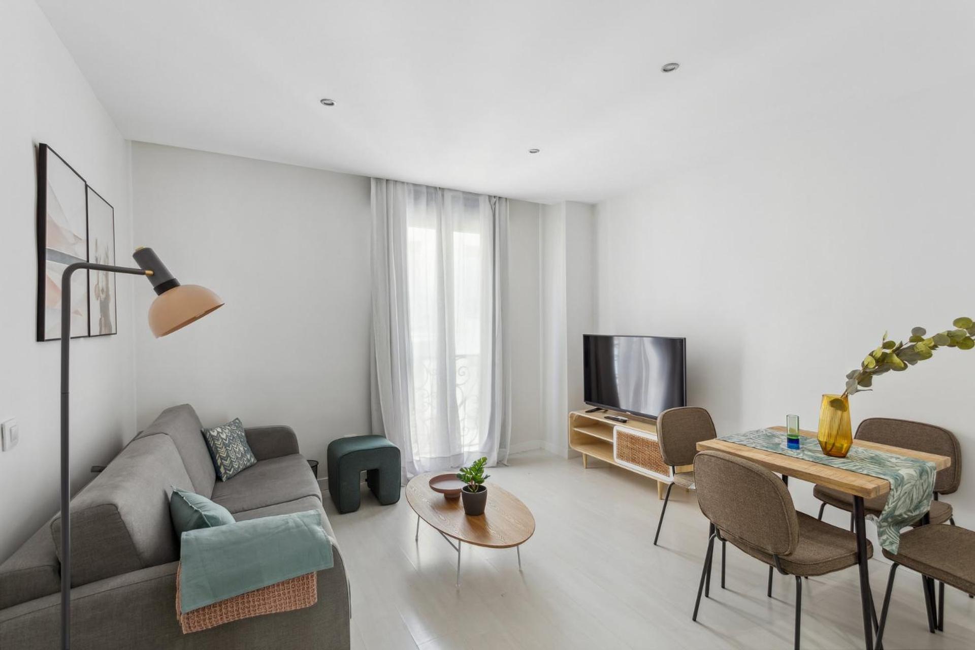 Limehome Madrid Calle De La Paloma Екстер'єр фото