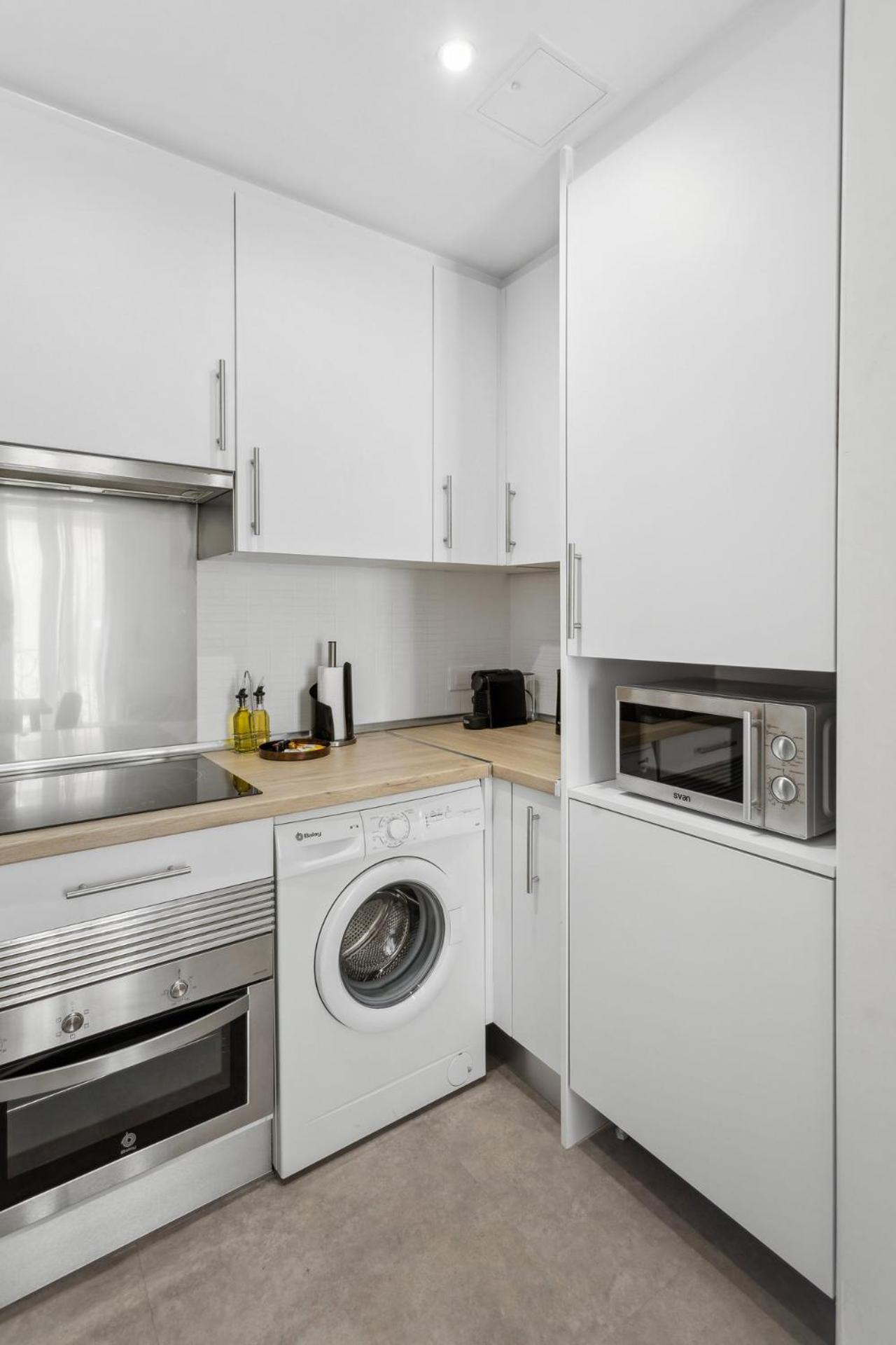 Limehome Madrid Calle De La Paloma Екстер'єр фото