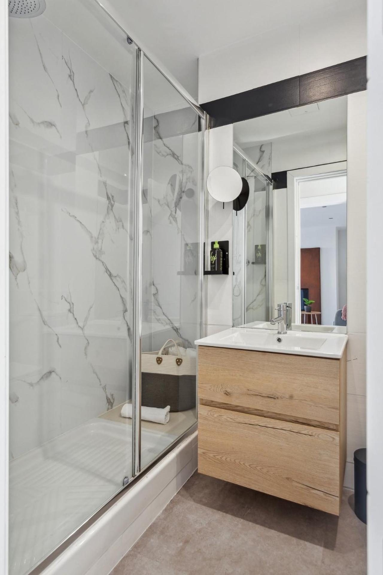 Limehome Madrid Calle De La Paloma Екстер'єр фото