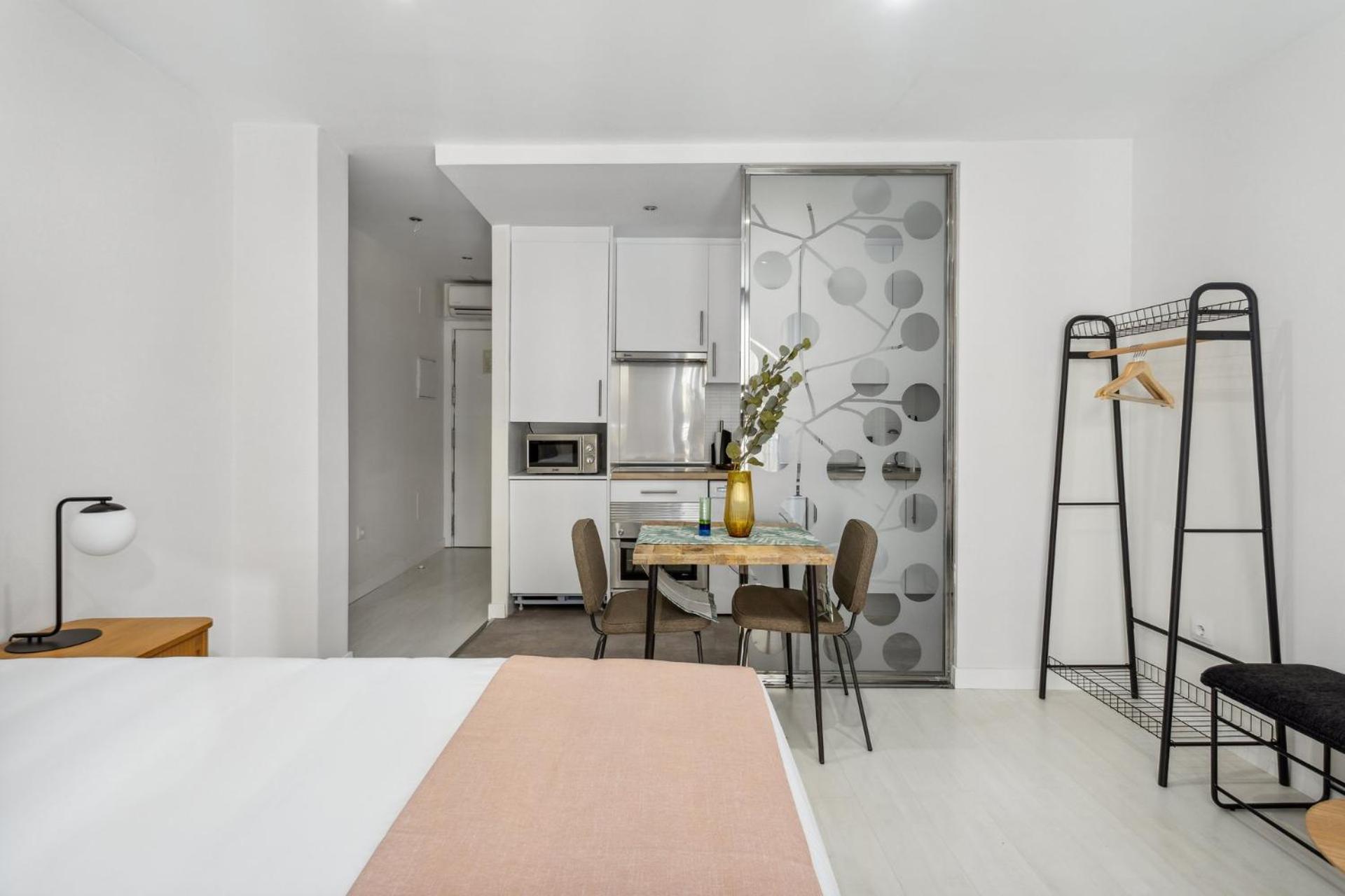 Limehome Madrid Calle De La Paloma Екстер'єр фото