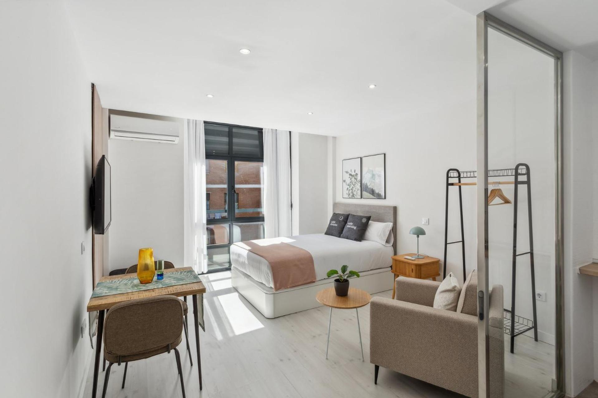 Limehome Madrid Calle De La Paloma Екстер'єр фото