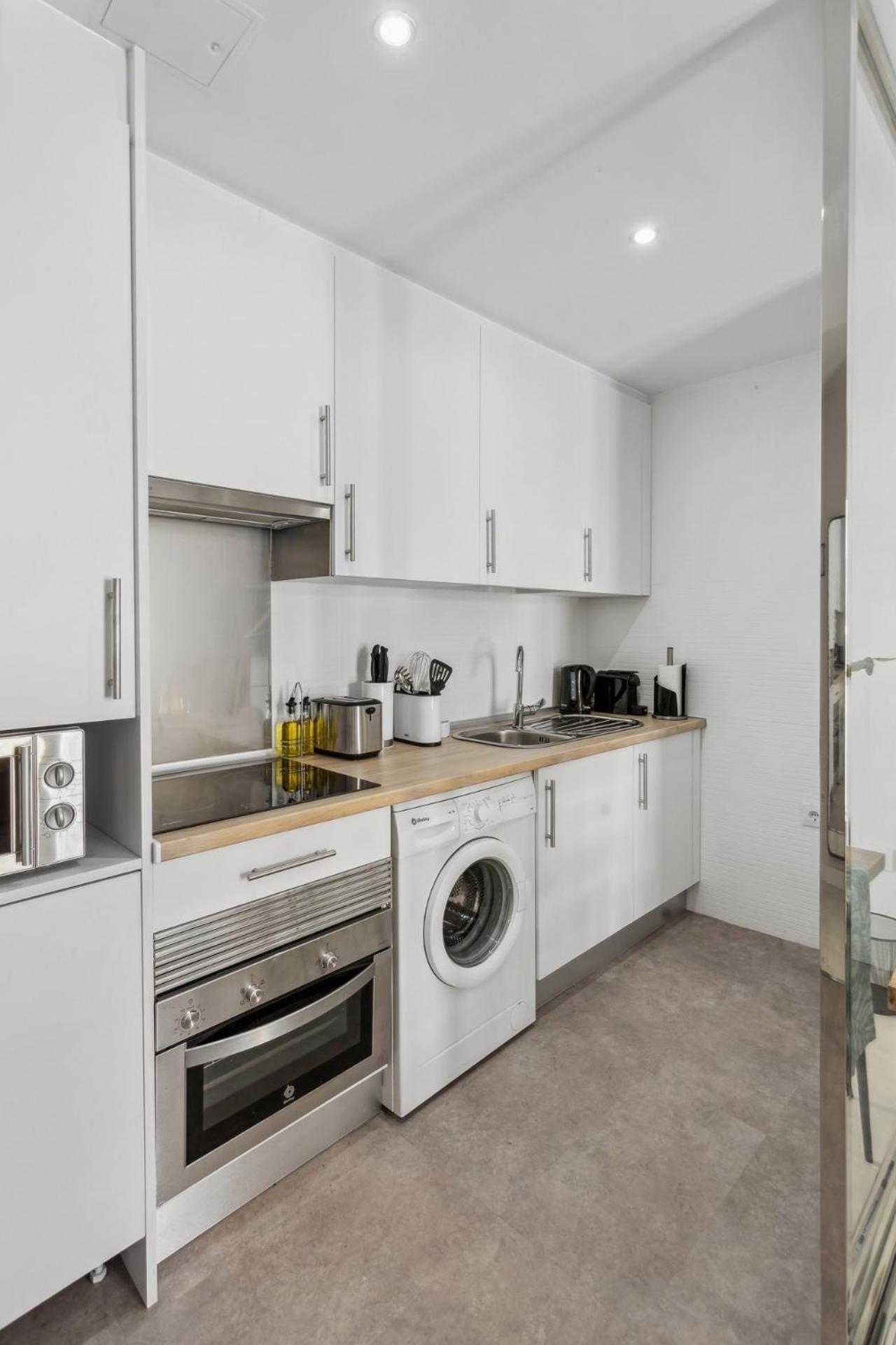 Limehome Madrid Calle De La Paloma Екстер'єр фото